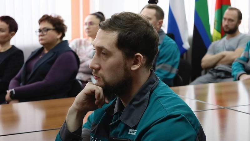 Глава администрации Старооскольского городского округа провел встречу с коллективом Осколцемента